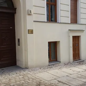 Appt Apartment